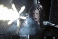 Underworld: Evolution - 8 x 10 Color Photo #12