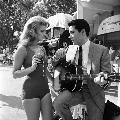 Viva Las Vegas - 8 x 10 B&W Photo #4