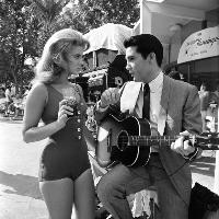 Viva Las Vegas - 8 x 10 B&W Photo #4