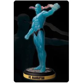 Watchmen - Before Dr. Manhattan Statue
