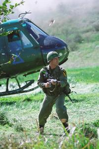 We Were Soldiers - 8 x 10 Color Photo #21