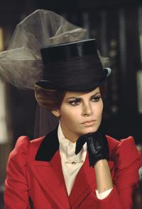 Raquel Welch - 8 x 10 Color Photo #11