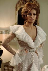 Raquel Welch - 8 x 10 Color Photo #14