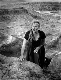 Westward the Women - 8 x 10 B&W Photo #2