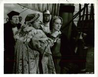 Young Bess - 8 x 10 B&W Photo #1